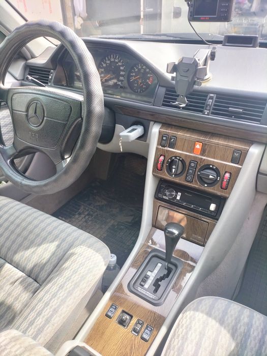 Продам мерседес w124