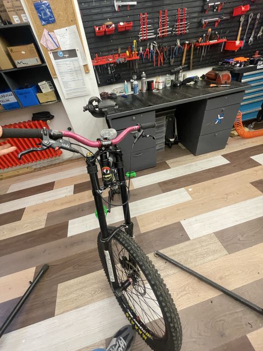 Продавам планинско Dawnhill колело Rocky mountain