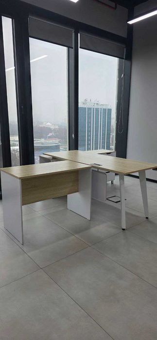 Продается стол для руководителя