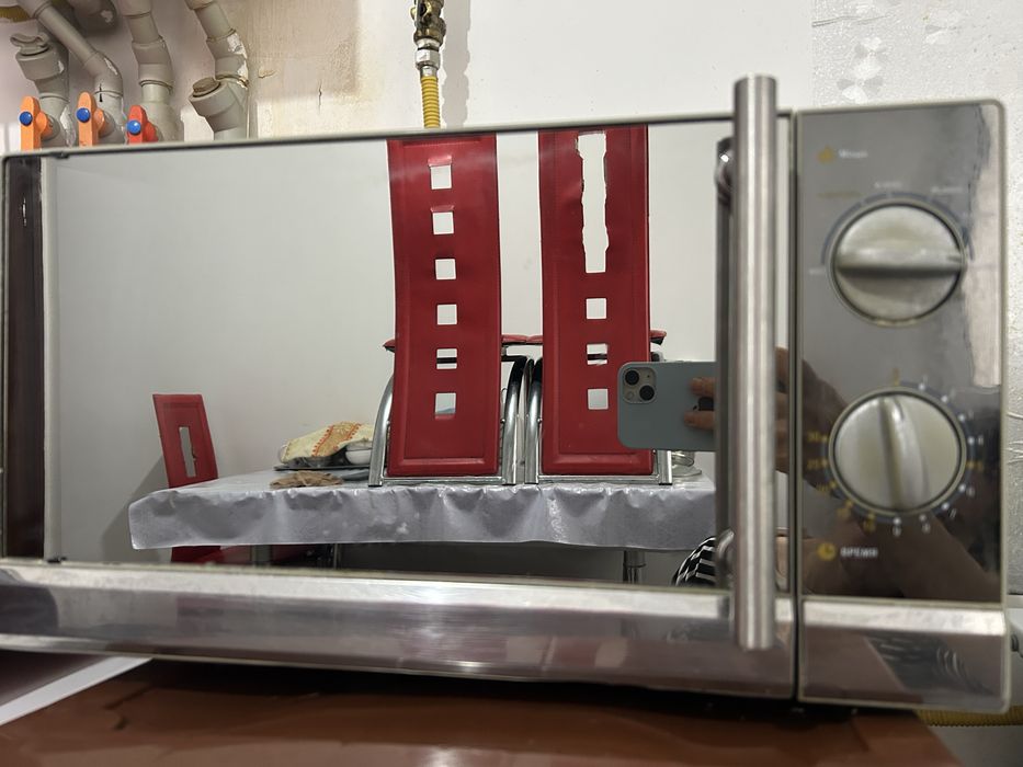 Микроволновка состояние отличное