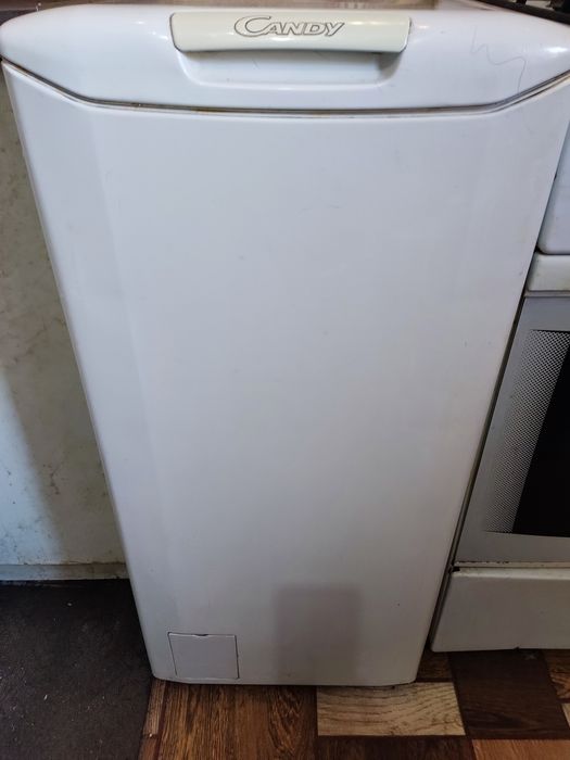 Продам стиральную машинку.