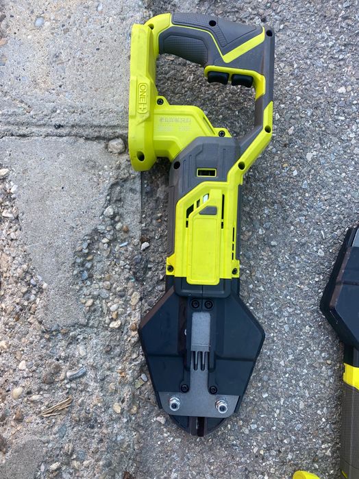 Corp foarfeca tăiat fier ryobi p592 18 v