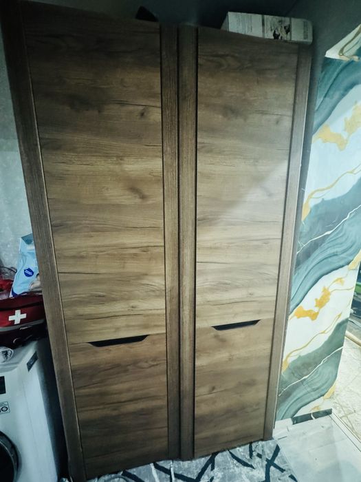 Продам прихожий шкаф