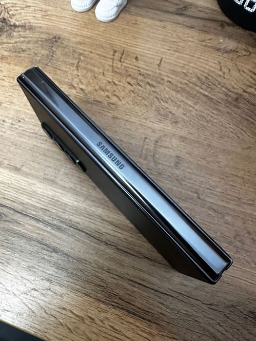 Samsung galaxy fold 4 512gb