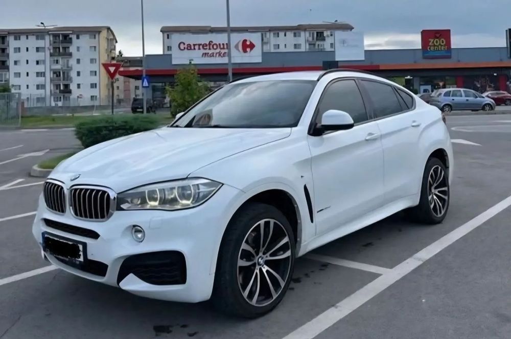 BMW X6 M//313CP//LED Adaptive//Head Up//Distronic// Virtual Cockpit//Trapa//