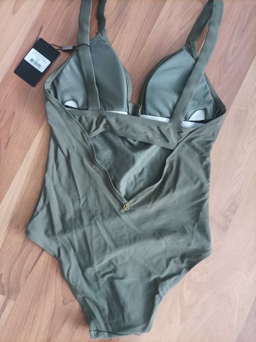 Нови цели бански