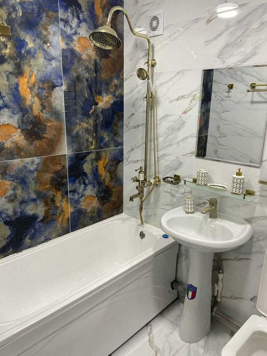 2-кварталда (Торговый центр) EVRO HI-TECH квартира кизларга без маклер