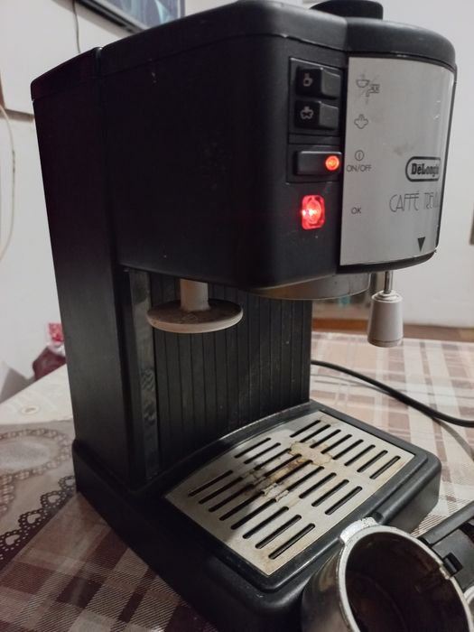 Делонги със ръкохватка работеща