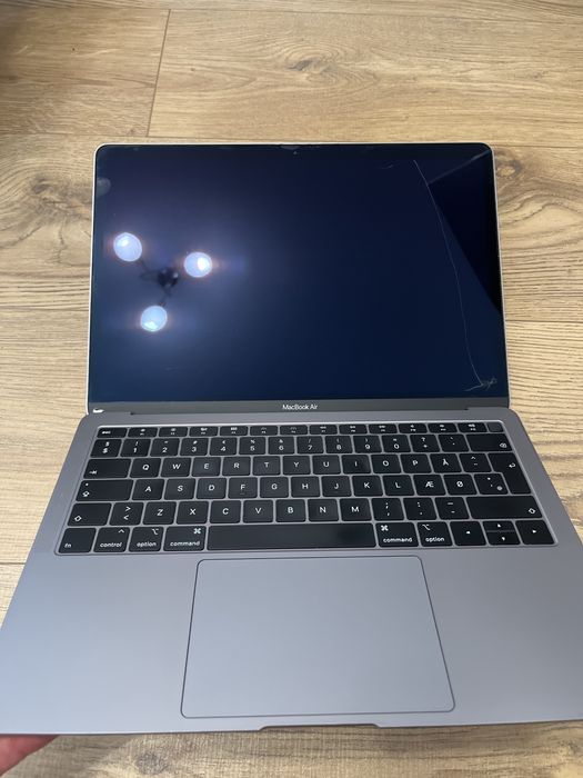 Laptop MacBook Air Late 2018 ; i5 ; 8 GB RAM