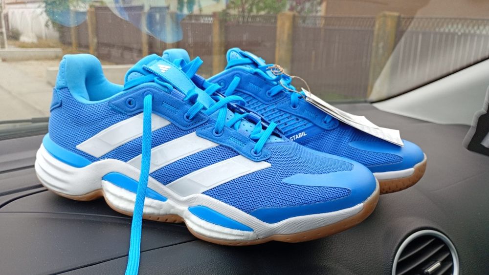 Ghete fotbal diferite modele