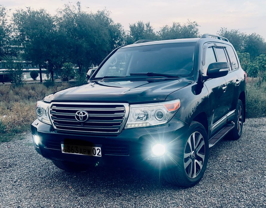 Продам Ленд Крузер 200.