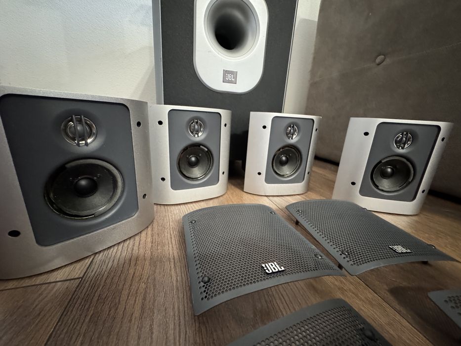 Sistem audio JBL cu 4x SCS10SAT + SCS10CEN  + Subwoofer SUB 140/230