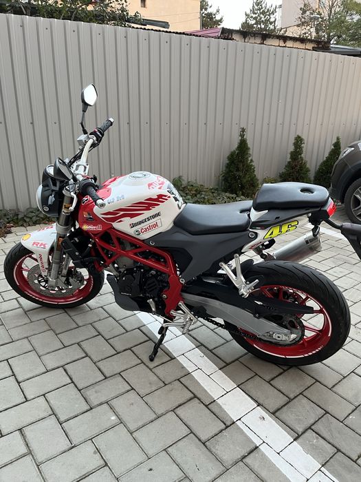 Motocicleta SWM Varez 125 A1