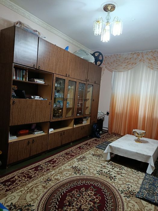 Продаётся Чирчик 2ком 8мик