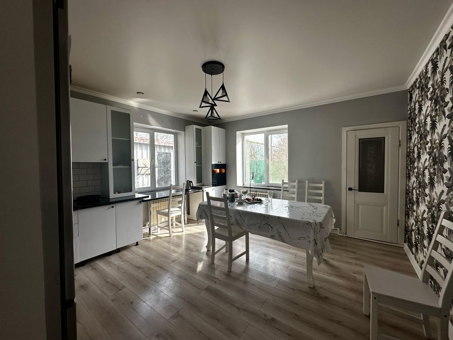 Продам двухуровневый дом.