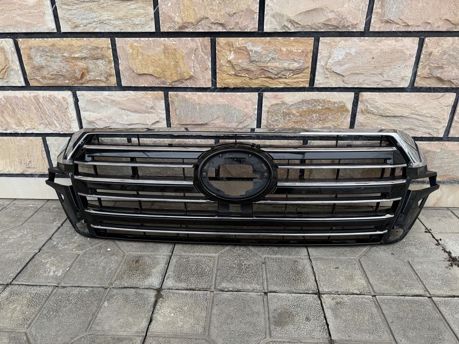 Toyota Land Cruiser 200 облицовка