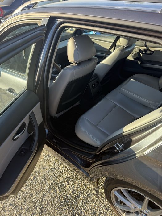 Bmw 320 D Adus franta