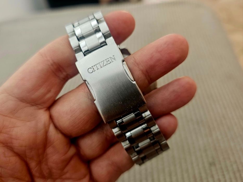 Citizen skyhawk  часовник
