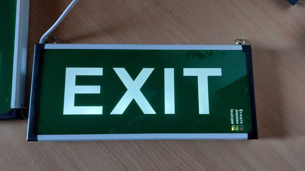 Set lampi de EXIT, lampi de siguranta, doua bucati