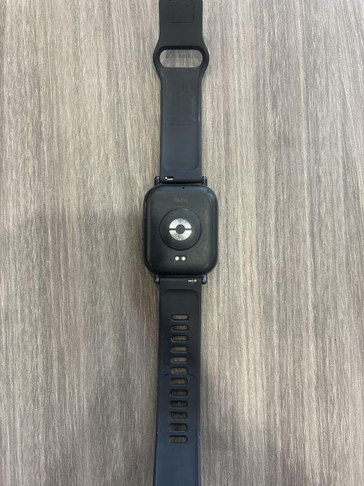 Продаю умные часы Redmi