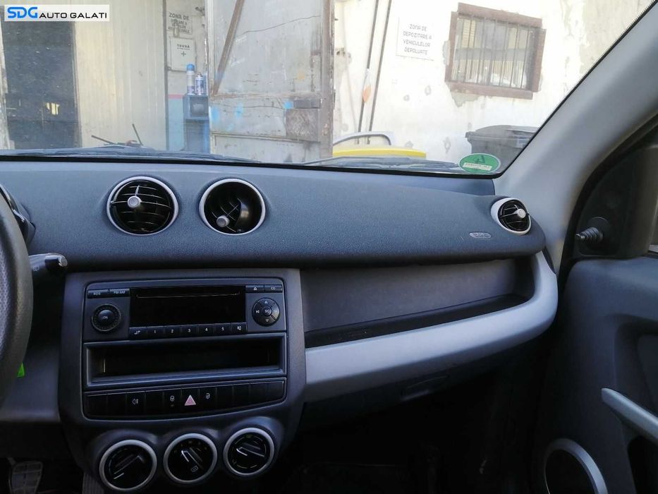 Plansa Bord cu Airbag uri Sofer si Pasager si Centuri Smart Forfour W454 2004 - 2006 [0798]