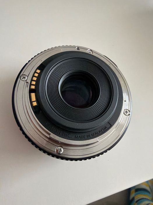 Canon EFS 24mm f/2.8 STM