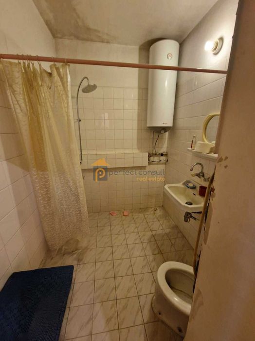 Продава се Двустаен апартамент в Пловдив, Кючук Париж - 47 кв.м за 1383 €/кв.м - Снимка #2