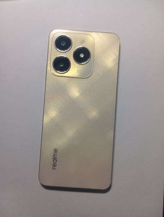 Телефон Реалми С61