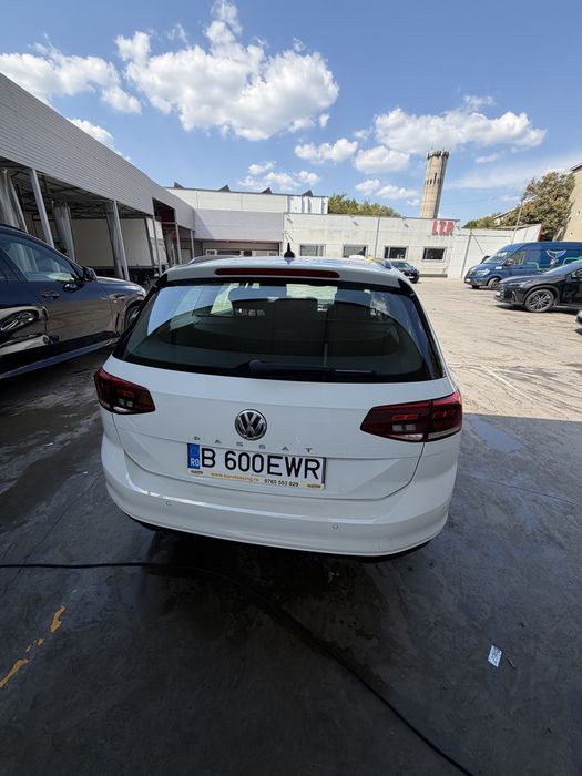 VOLKSWAGEN Passat 2020 — imagine 3