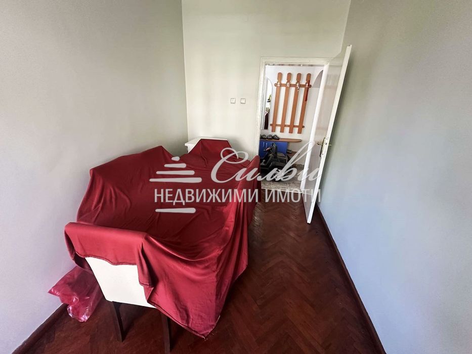 Продава се Етаж от къща в Търговище, Център - 96 кв.м за 1094 €/кв.м - Снимка #5