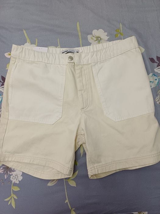 Шорты мужские бежевые