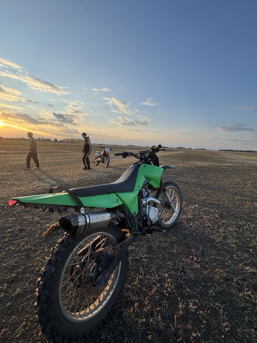 Эндуро мотоцикл Lifan 200