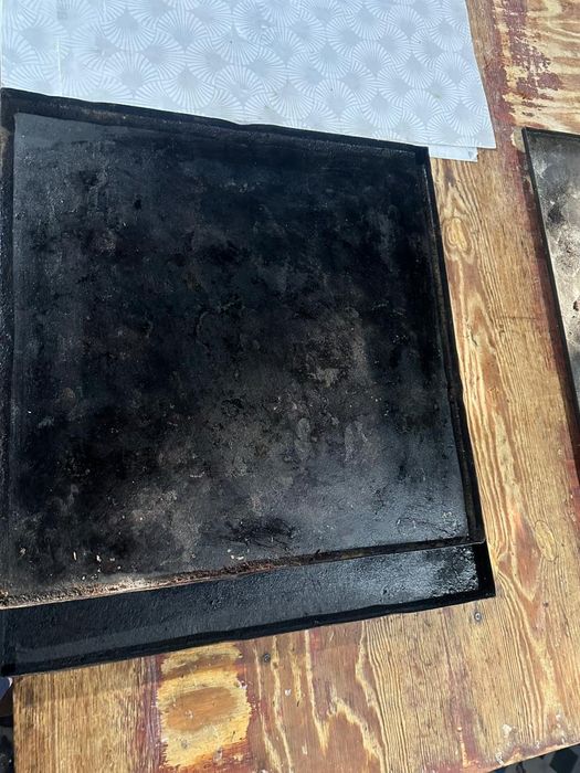 Кулинарный стол и противени Продается