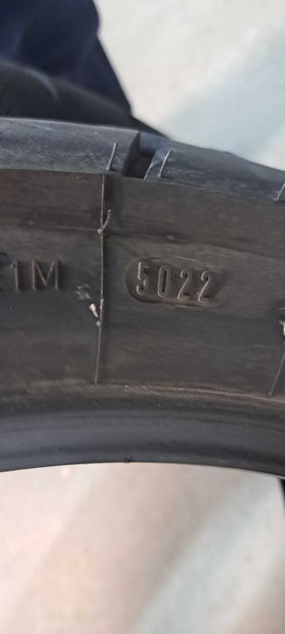гуми за мотор 150/70/18 и 90/90/21 dunlop meridian