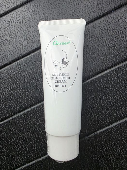 Gel Carbon Peel  fata