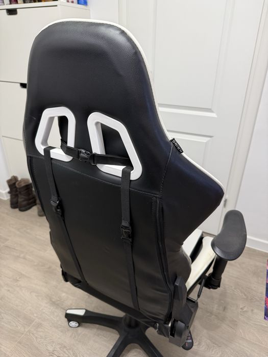 Scaun gaming EVO Racer X, brate reglabile, suport cervical si lombar