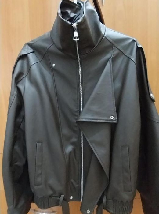 Продам женскую кожанку