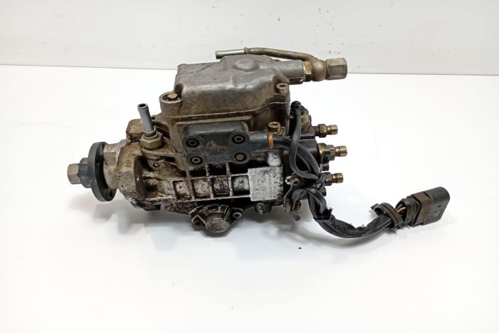 Pompa injectie 038130107D Volkswagen VW Bora prima generatie seria