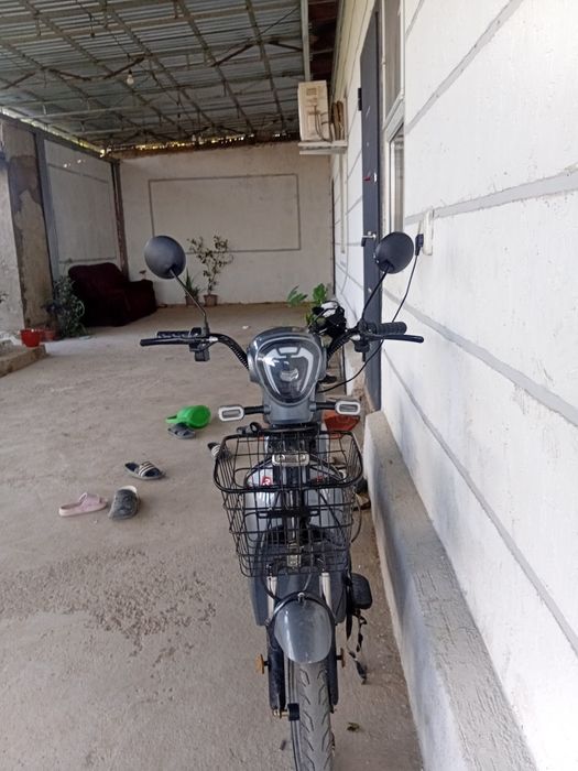 Электроскутер ск8 новый