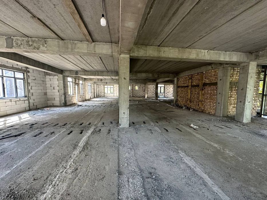 Отдельный Стоящей Здание.