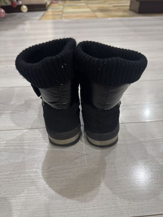 Продам полуботинки на девочку