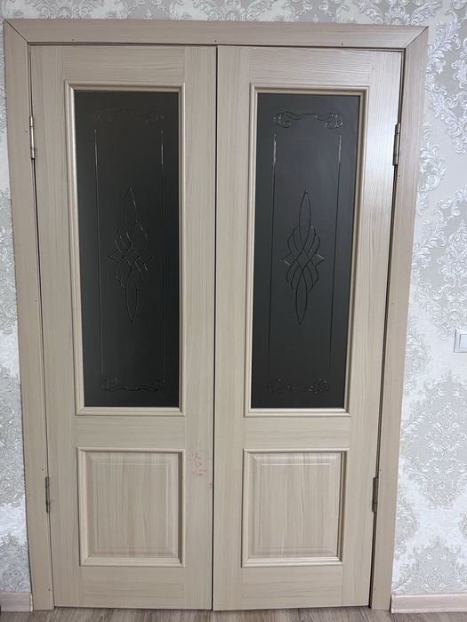 Продаю Дверей и мебель