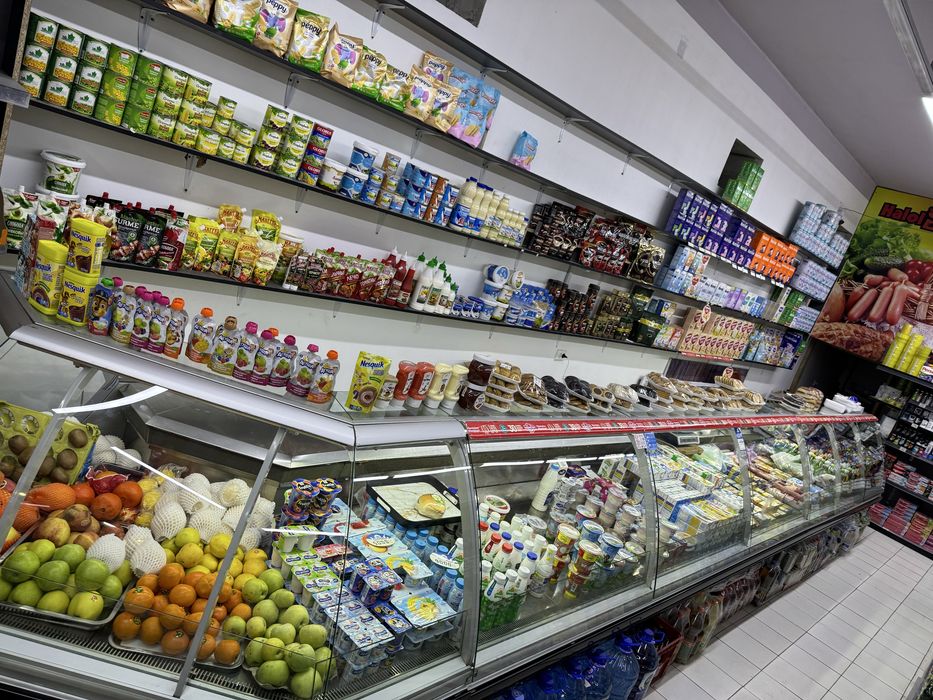 Turkiya vitrina xolodenik sotiladi