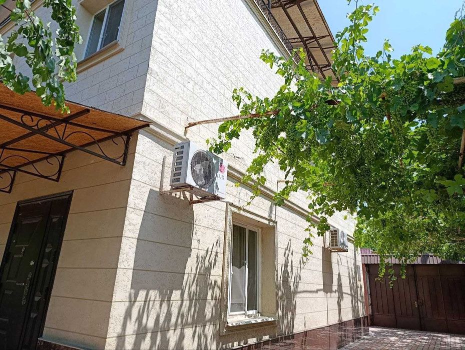 Срочно Паркент-Дача 150 тыс долл 200+80 кв м; 12 сот