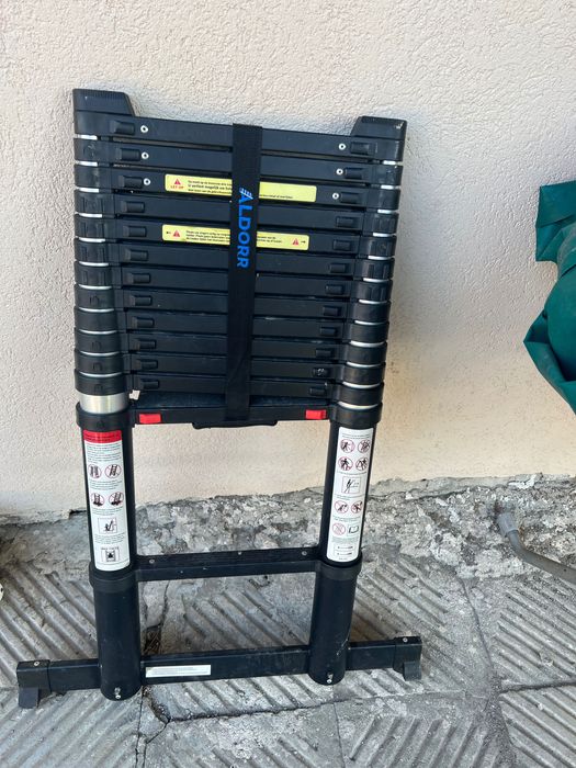 Продавам професионална стълба