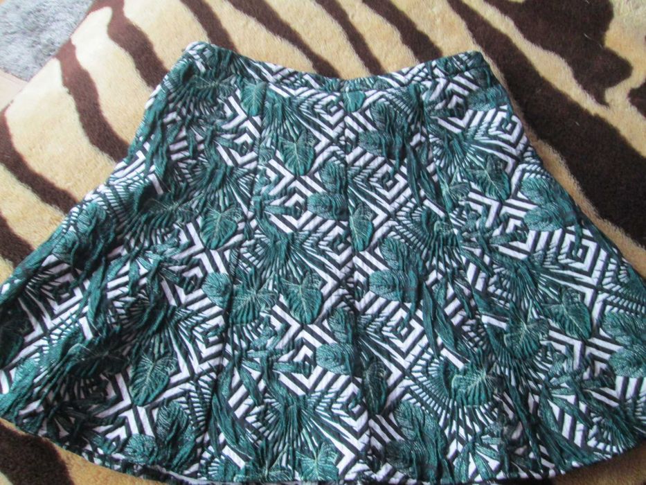 fusta alb/verde Oasis