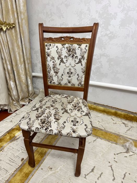 стулья для гости