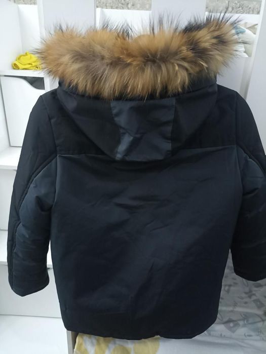 Продам куртку 134 р 7-8 лет зима