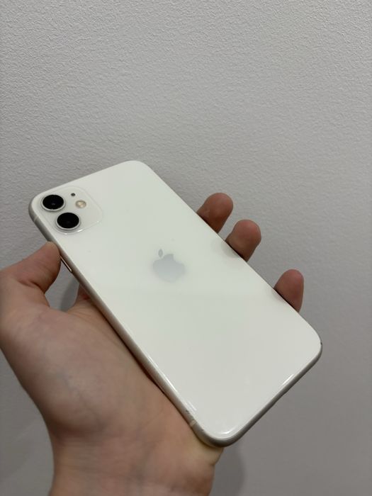 Срочно продам айфон 11