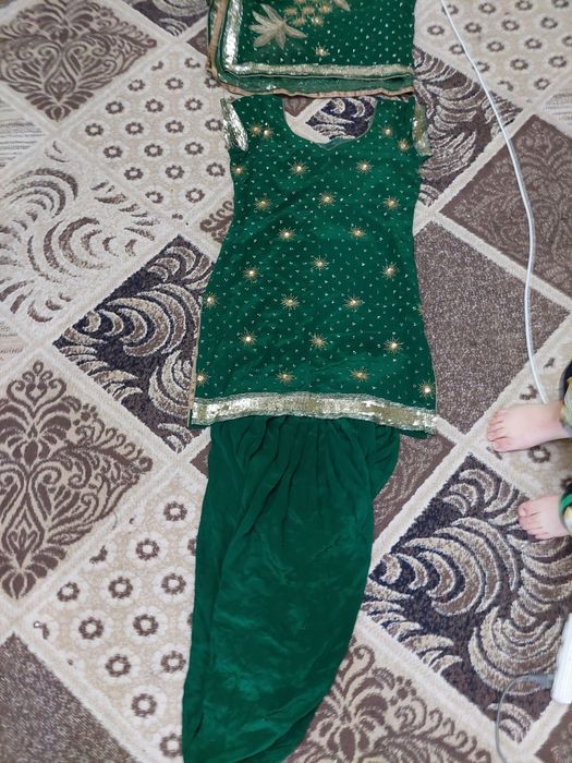 Indiskiy kaplekt Punjabi sut